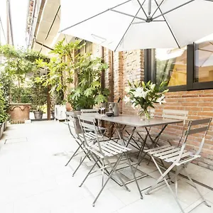  Appartamento Elegant Fornasa Vecia, Canal View With A Beautiful Garden R&r